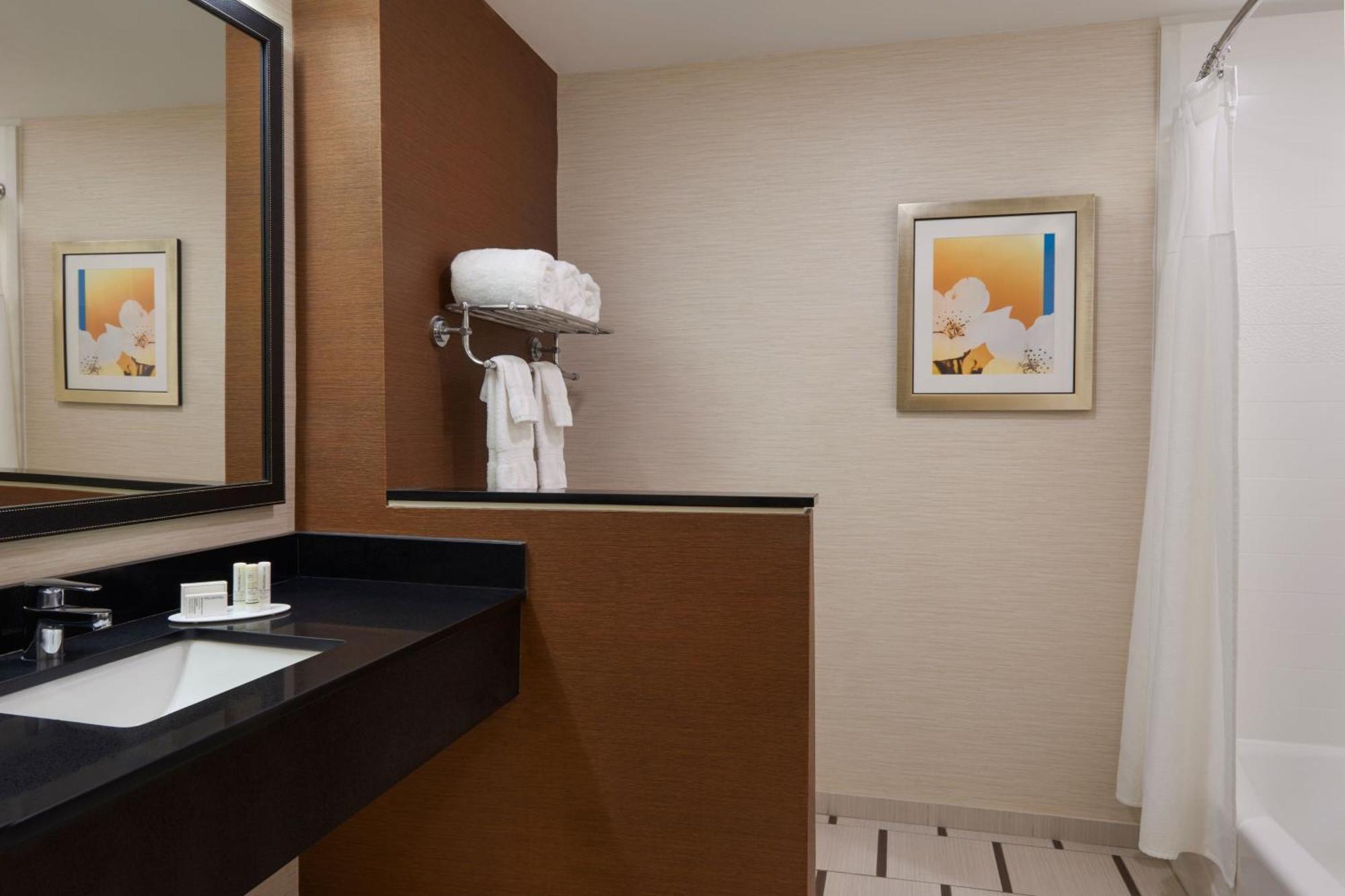 Fairfield Inn & Suites By Marriott Barrie Exteriör bild